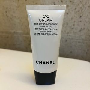 Chanel CC Cream in 20 Beige